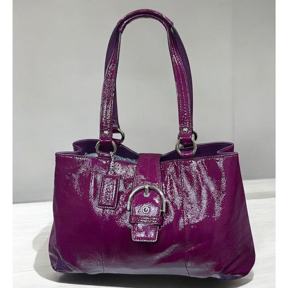 Coach F19711 Soho Buckle Patent Leather Carryall Bag & Buckle Zip Around Wallet - Picture 2 of 15